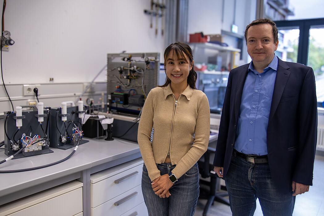 Frau Dr. Waranya Limprasart und Prof. Dr. Torsten Gutmann