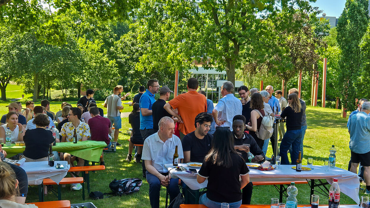 Ausklang bei gemeinsamer Diskussion vor K